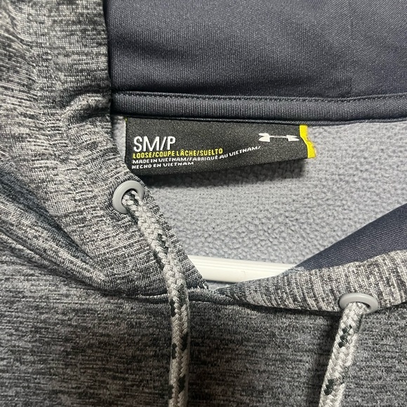 Under Armour Men's Gray Hoodie size small - Picture 3 of 3